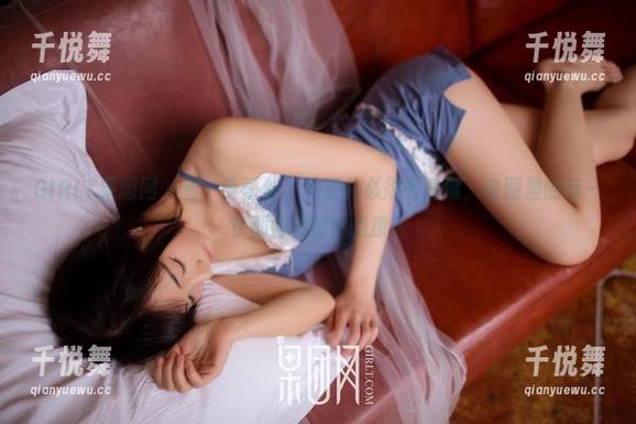 GIRLT果团网-松果儿 GIRLT果团网 - 着一身蕾丝,松果儿必须有高清,套图里的每一寸都得流露出点撩人