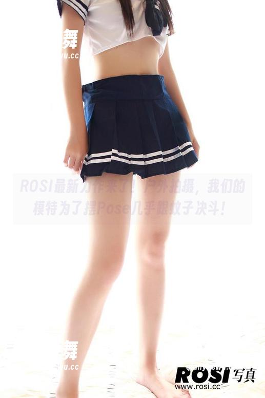 ROSI写真 ROSI最新力作来了!户外拍摄,我们的模特为了摆Pose几乎跟蚊子决斗!