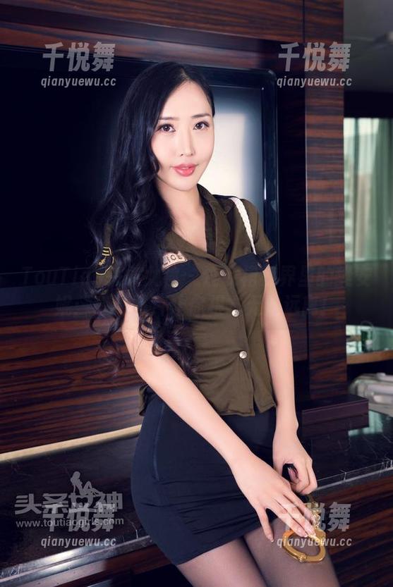 TouTiao头条女神-樊安妮 TouTiao头条女神 - 连衣裙视界里的樊安妮:高清照片让你根本无法远离!