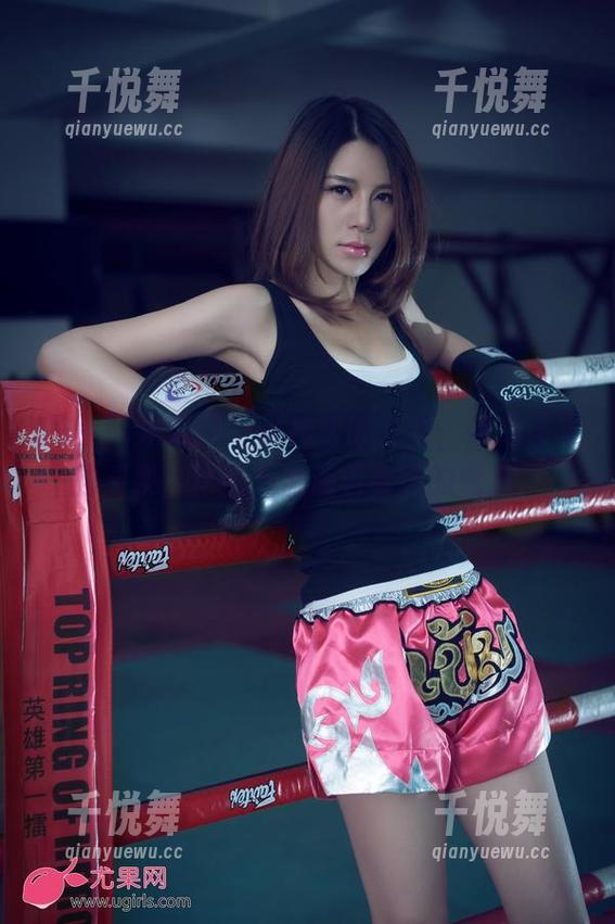 UGirls尤果网-于梓馨 UGirls尤果网 - 于梓馨的泳衣,像是盛夏的清泉,作品里流淌着微风的气息。