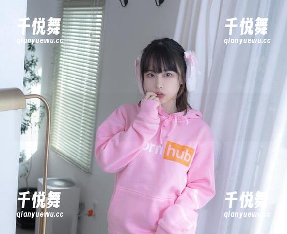 短裤与Uhye(이유혜)：这壁纸太有趣，别说我没提前警告哦！