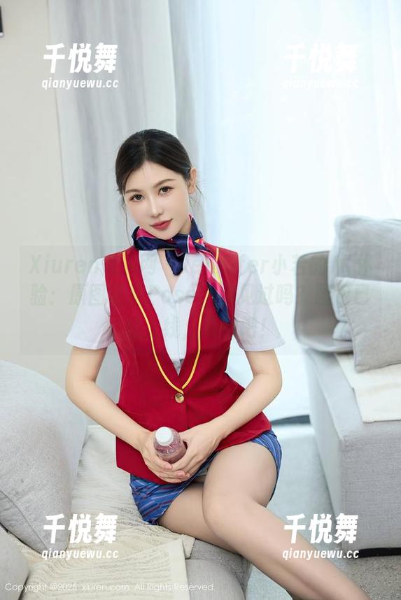 Xiuren秀人网-Jennifer小若 Xiuren秀人网 - Jennifer小若的JK体验:原图这些Pose,你见过吗?图包已经上线,逛逛吧!