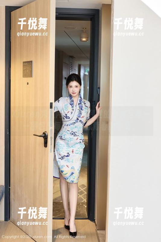 Xiuren秀人网-抖娘利世 Xiuren秀人网 - 抖娘利世的少女写真——图包里每一张都像青春的悸动。