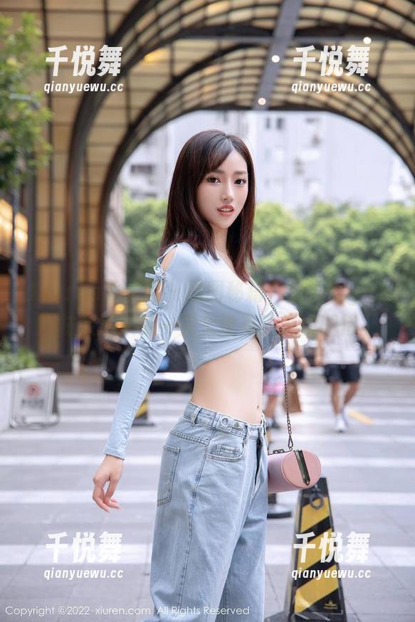 Xiuren秀人网 - 原图秘籍，拍黄瓜girl网袜灵感来源—完全没有逻辑的期待。