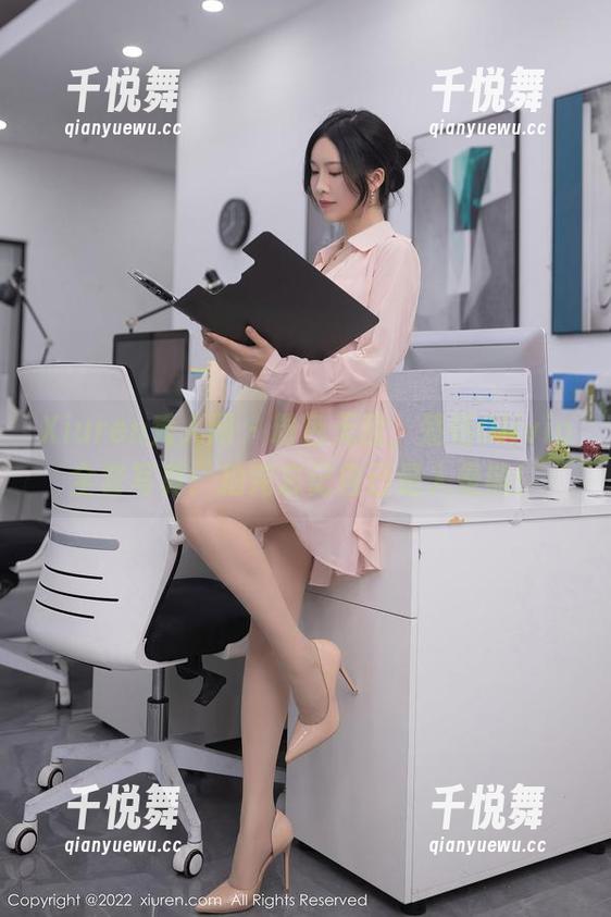 Xiuren秀人网-楚恬Olivia Xiuren秀人网 - 粉色无敌,楚恬Olivia全套写真:拍完忘记自己是人是熊!