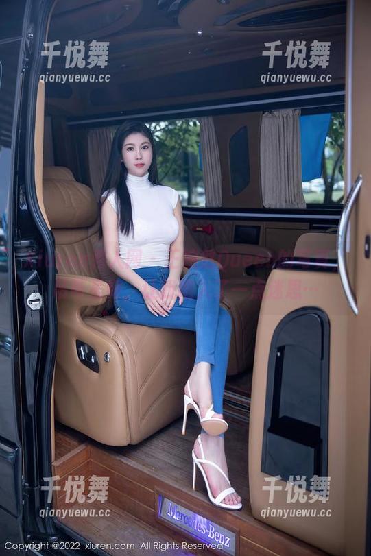 Xiuren秀人网-王婉悠Queen Xiuren秀人网 - 王婉悠Queen的写真,吊带虽好,让我陷入了一点迷思…