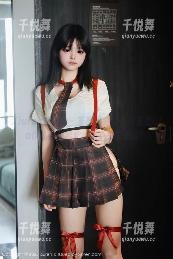 Xiuren秀人网-绮里嘉Ula Xiuren秀人网 - 圣诞不会冷,绮里嘉Ula作品合集出炉!热乎乎的来啦!