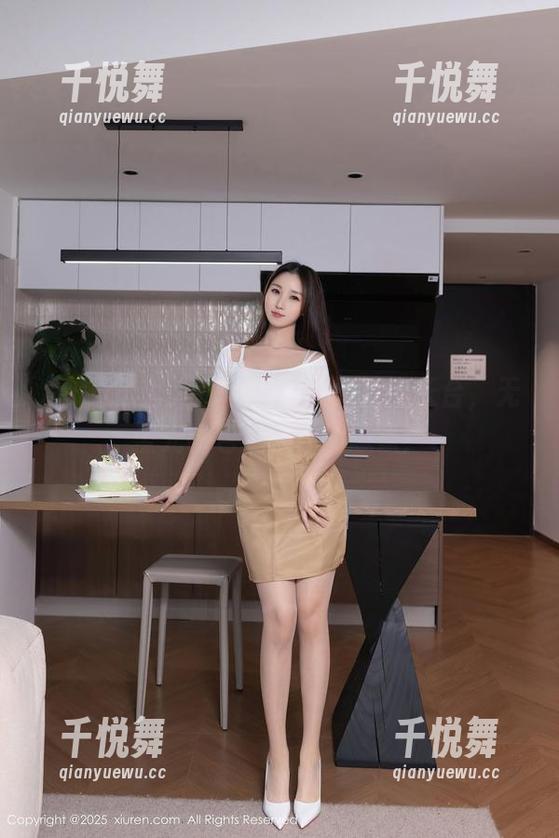 Xiuren秀人网-虞姬儿 Xiuren秀人网 - 跟着虞姬儿上天台,无圣光图包惹火你的想象!