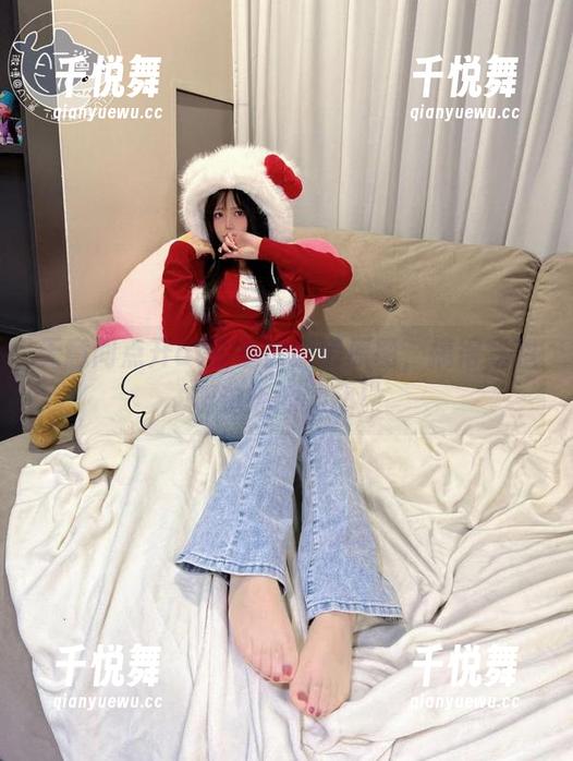 at鲨鱼 无意间点开at鲨鱼的刻晴原图,搞得我想要追随的冲动!