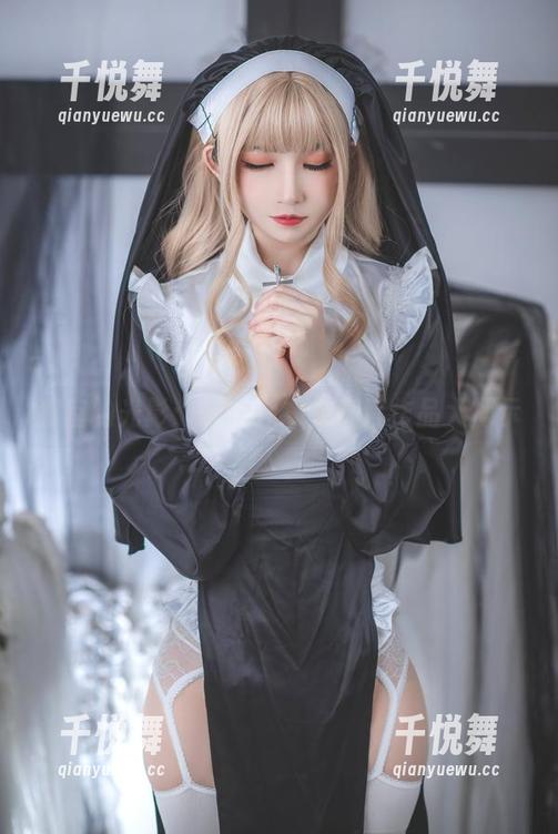 coser衣衣 教室的光影:coser衣衣高清作品大揭示