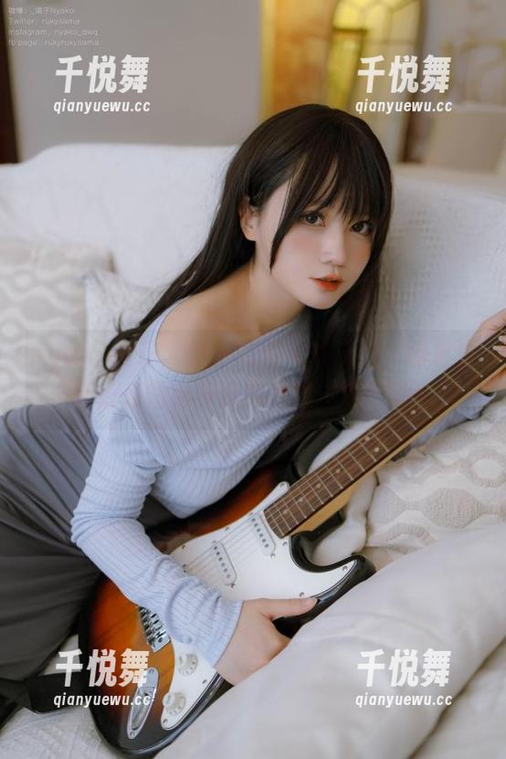 nyako喵子大魔王 nyako喵子大魔王的情人节自拍,图包没有圣光的那种真实美感,你懂的!