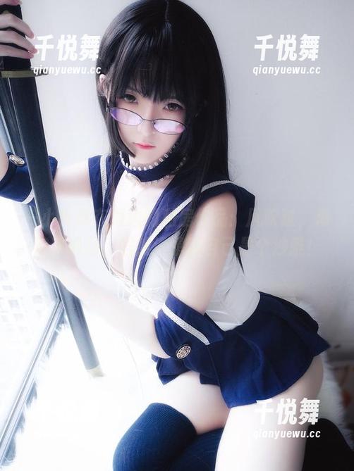 一小央泽 一小央泽在海边的私房作品:风吹过,海浪声响起,居然没想到自己是个沙雕!