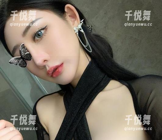 不爱笑的赛琳 微密圈 - 不爱笑的赛琳的棉袜合集,还不赶紧收藏?