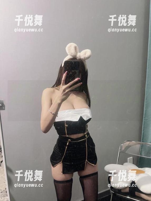 兔宝妮to 微密圈 - 兔宝妮to&豹纹:没有圣光,依旧美图,看来我得重新审视一下我的审美了。