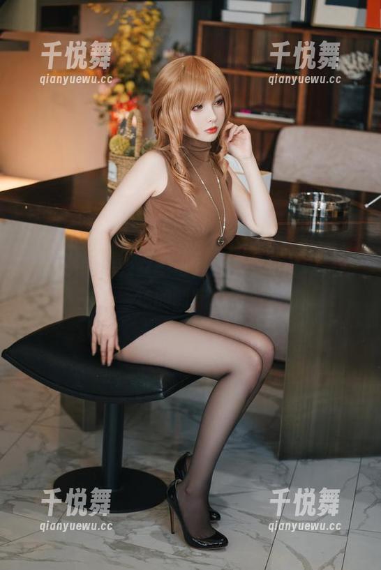 凉凉子 凉凉子的单人女上司,全套图包就像是职场的调味品!