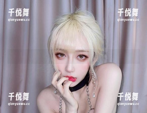 啾小妍 私房界的金发芭比,啾小妍,这图集别太撩!