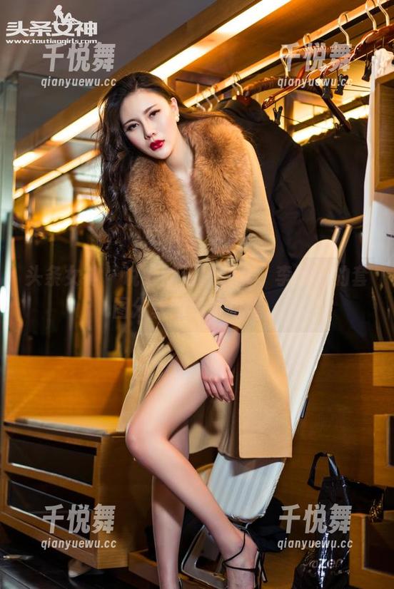 头条女神-李丽莎 头条女神 - 说好的清净修女,李丽莎的套图分享暗藏玄机呢。