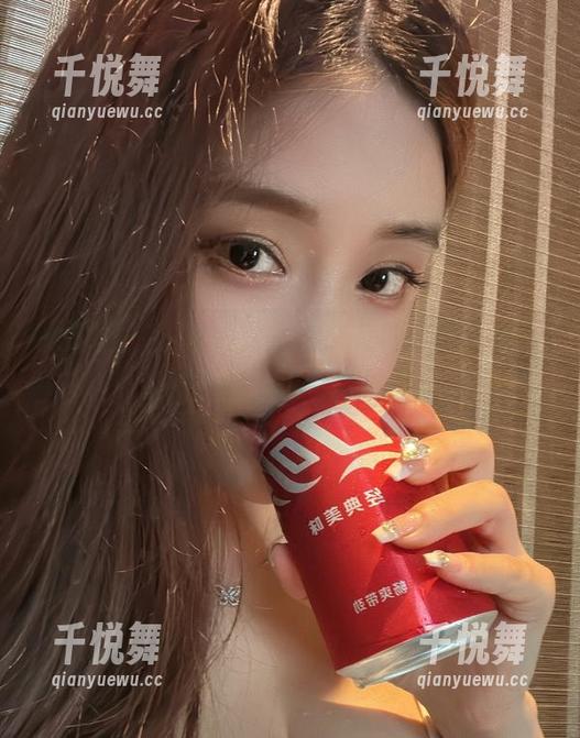 奶雯 微密圈 - 下载奶雯美图,有种“她真会”,“小秀一下”就够了!