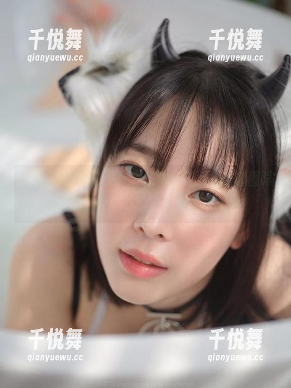 上天入地穿礼服，姜仁卿(강인경)的套图演绎精彩人生，怎一个刺激了得！