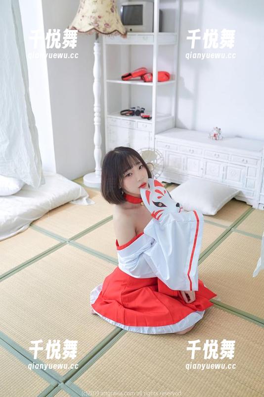 福利图集独占，姜仁卿(강인경)兔女郎，有种想要一眨眼就抓住！