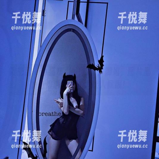 小猫咪ck 微密圈 - 小猫咪ck竟然成了御姐,图片里的自信满满,简直让人佩服!