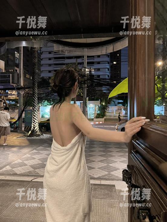 就是阿朱啊 微密圈 - 这原图里,就是阿朱啊的“裤里丝”总让我情不自禁想要捏一捏!