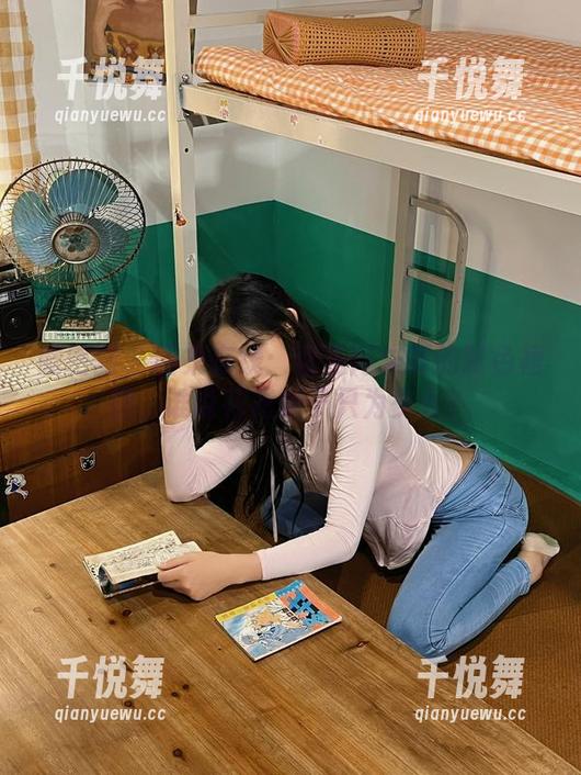 就是阿朱啊 微密圈 - 图集在线:就是阿朱啊的粉色裙摆,谁说花花裙子只为少女?