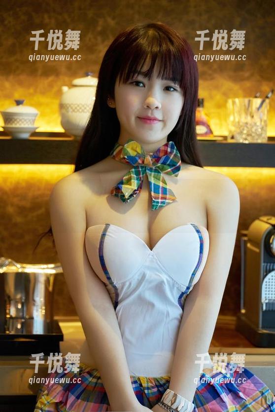推女郎-胡允儿 推女郎 - 胡允儿的全套写真,让人意外的“裤里丝”竟别有洞天