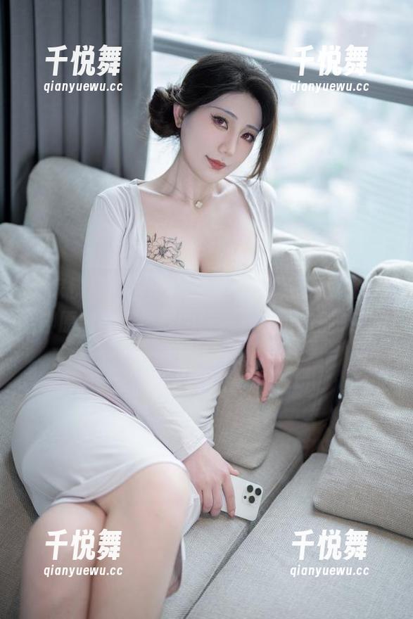 星澜是澜澜叫澜妹呀 大家快来看看,星澜是澜澜叫澜妹呀的美脚原图,不违规的时候真心很有看头!