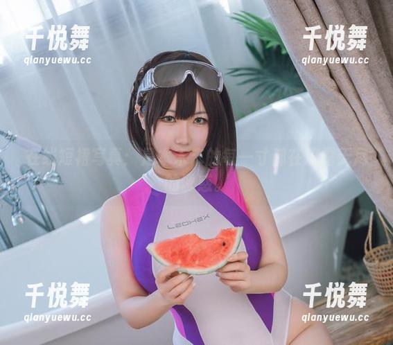 在线短裙写真：是本末末的每一寸都在流露无尽的诱惑。