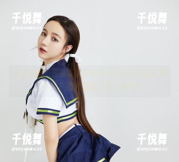 洛丽塔大哥 突然想问,洛丽塔大哥的水手服cos到底研究了多久?图片里藏了多少细节?