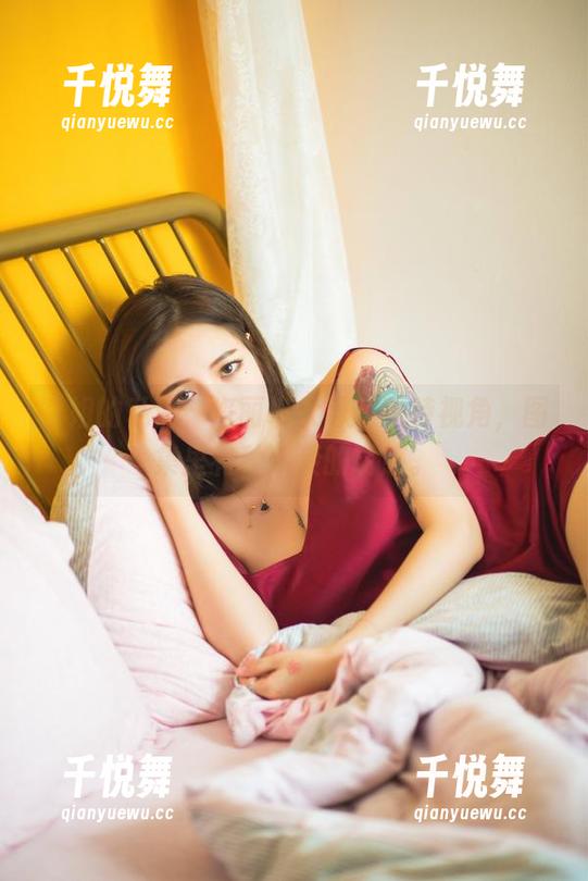 空姐的私房，洛丽塔大哥的独特视角，图集里有种淡淡的诱惑。