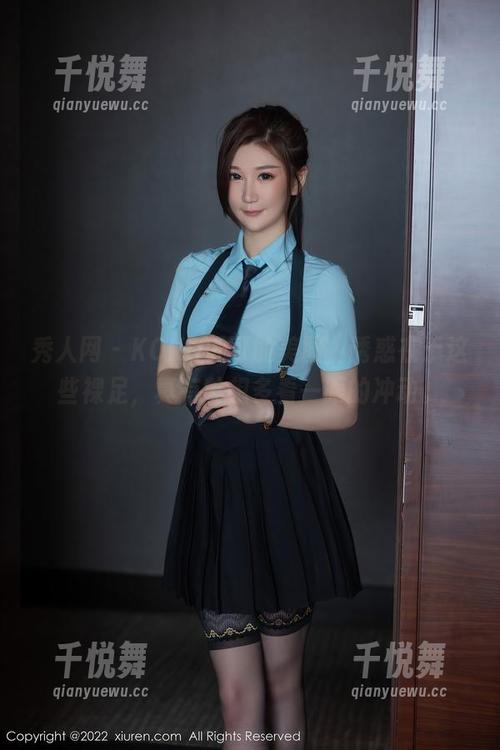 秀人网-KOKO可可 秀人网 - KOKO可可的美图,诱惑在于这些裸足,真有种想多看一眼的冲动。