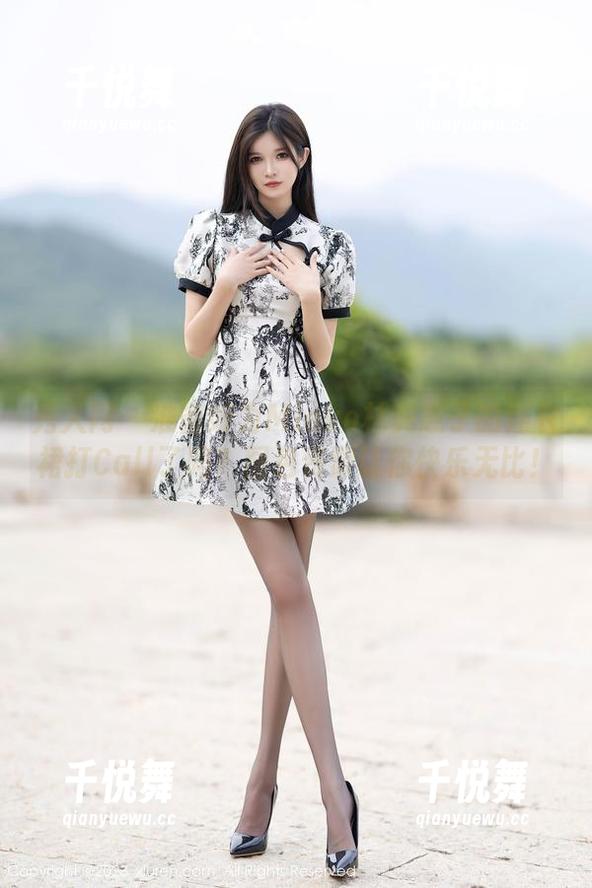 秀人网-Mieko林美惠子 秀人网 - 准备好为Mieko林美惠子的连衣裙打Call了吗?图包资源让你快乐无比!
