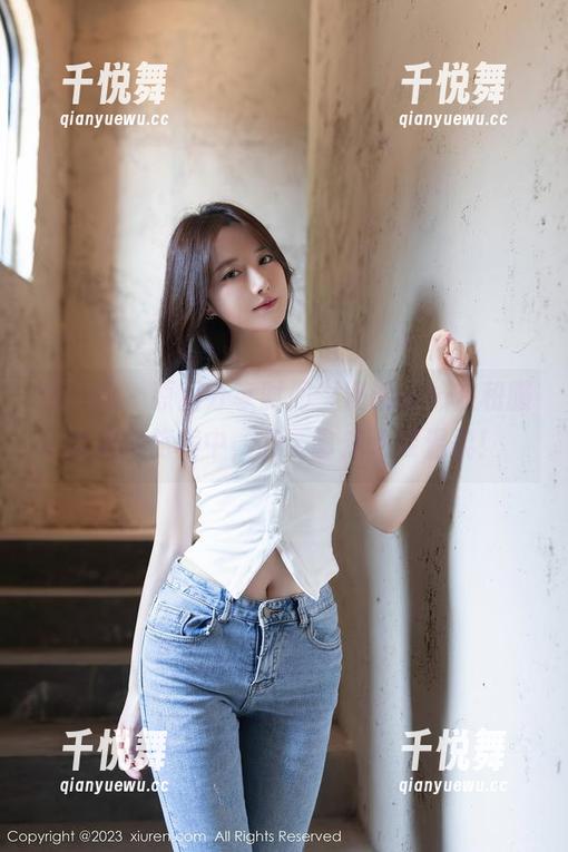 秀人网-奶油妹妹 秀人网 - 原图分享时间,奶油妹妹在和服的浪漫旅程中,我要拿走这缕温柔!