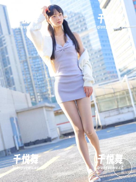 稚乖画册-赤西夜夜 稚乖画册 - 赤西夜夜:哪儿找的图包?竟泳竟然如此惹火!