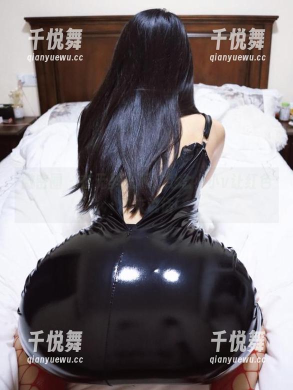 纪念小小v 微密圈 - 在无圣光下,纪念小小v让红色内衣说话