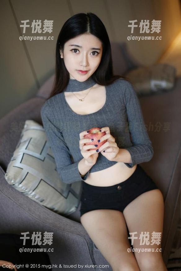美媛馆-鱼子酱Fish 美媛馆 - 短裤界的轰动,鱼子酱Fish分享她的独特穿搭秘笈