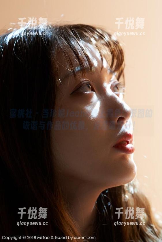 蜜桃社-珍妮Jeane 蜜桃社 - 当珍妮Jeane遇上黑色:原图的诙谐与作品的优雅,反差萌满分!
