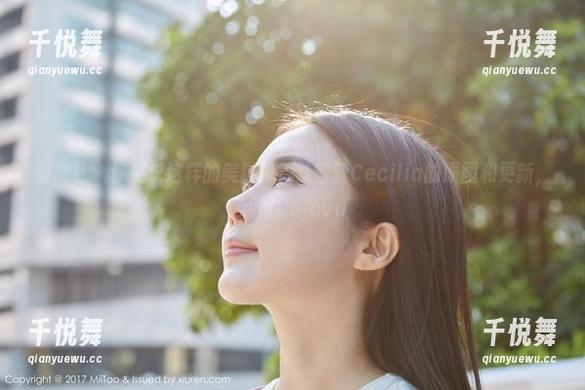 蜜桃社 - 你见过这样的美脚吗？陆萱萱Cecilia的原图和更新，期待Déjàvu