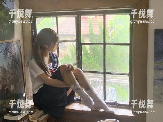 蠢沫沫 蠢沫沫的定制旗袍,还有这种撩人的方式?