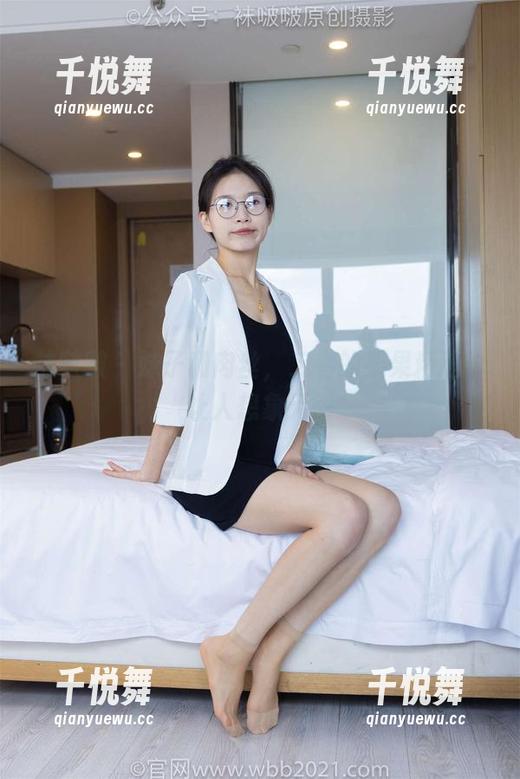 袜啵啵-果果 袜啵啵 - 妹子和肉丝,二者的果果精选,让人想象无限