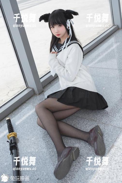 雪琪SAMA 雪琪SAMA的体操服美图:再不看我就要穿着它跳操了哦,哈哈