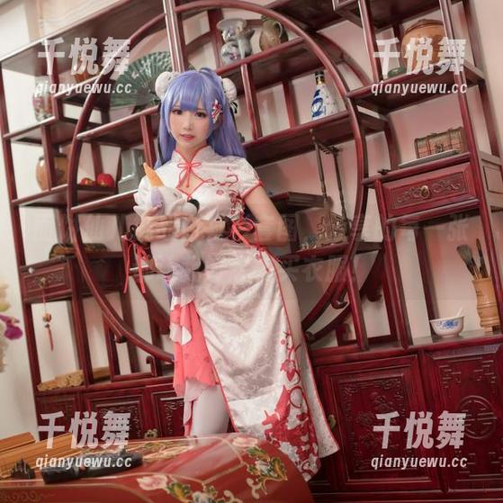 面饼仙儿 面饼仙儿挑战白衬衫套图,分享的每一张都让我好想去买衣服!