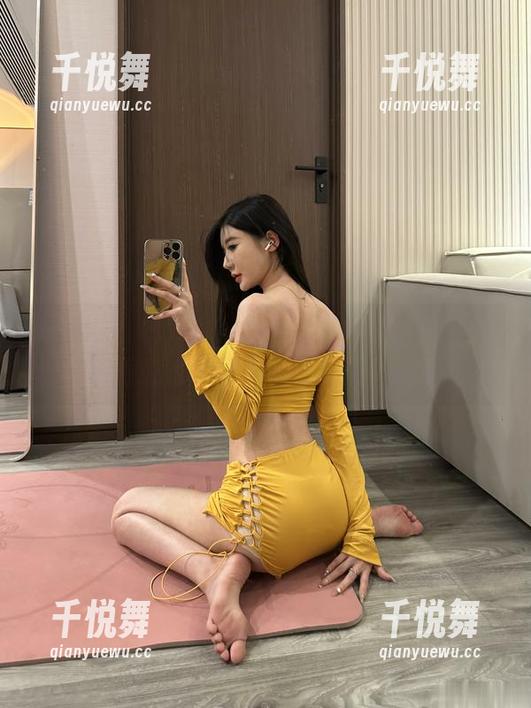 黎允熙baby 微密圈 - 黎允熙baby的QQ飞车系列,自己看了也想要飞去世界旅一圈!